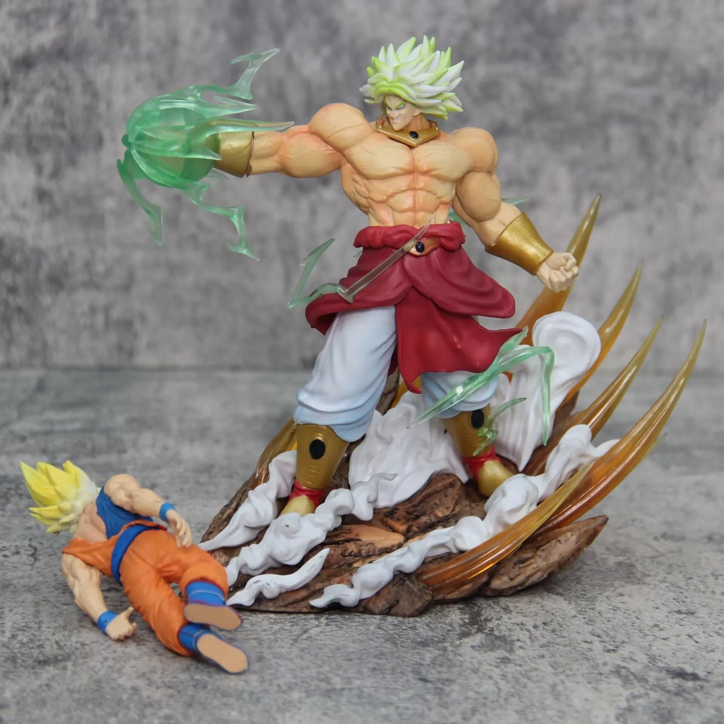 Figurine Dragon Ball Z Goku vs Broly - ShonenCollect