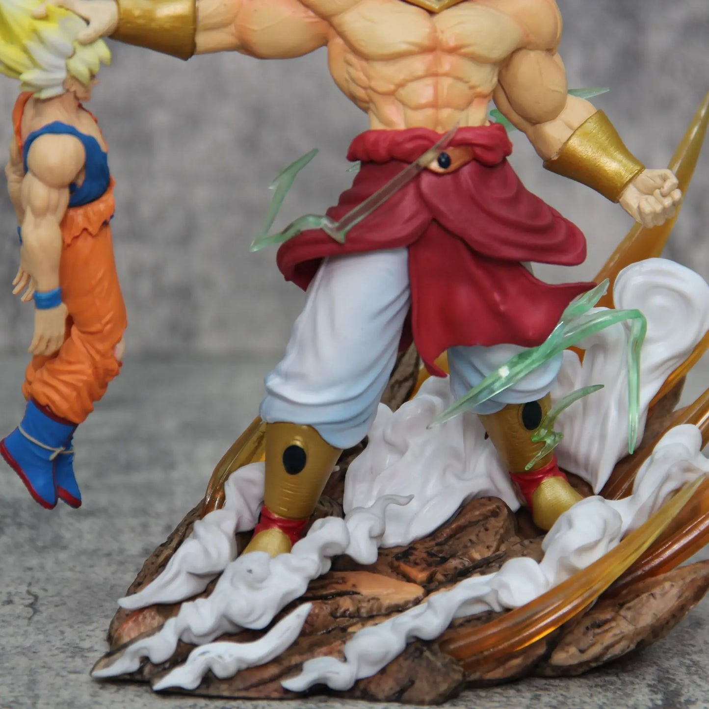 Figurine Dragon Ball Z Goku vs Broly - ShonenCollect