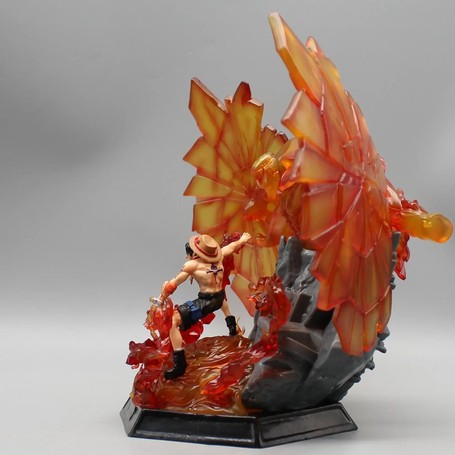 Figurine One Piece Portgas D Ace - ShonenCollect