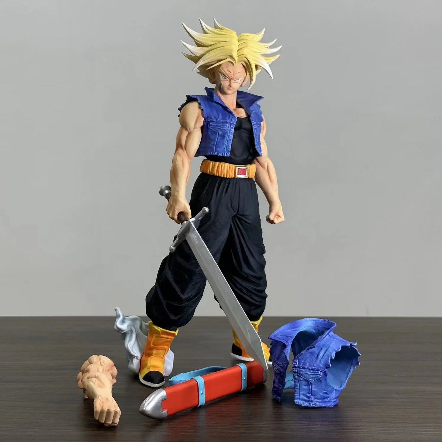 Figurine Dragon Ball Z Mirai Trunks - ShonenCollect