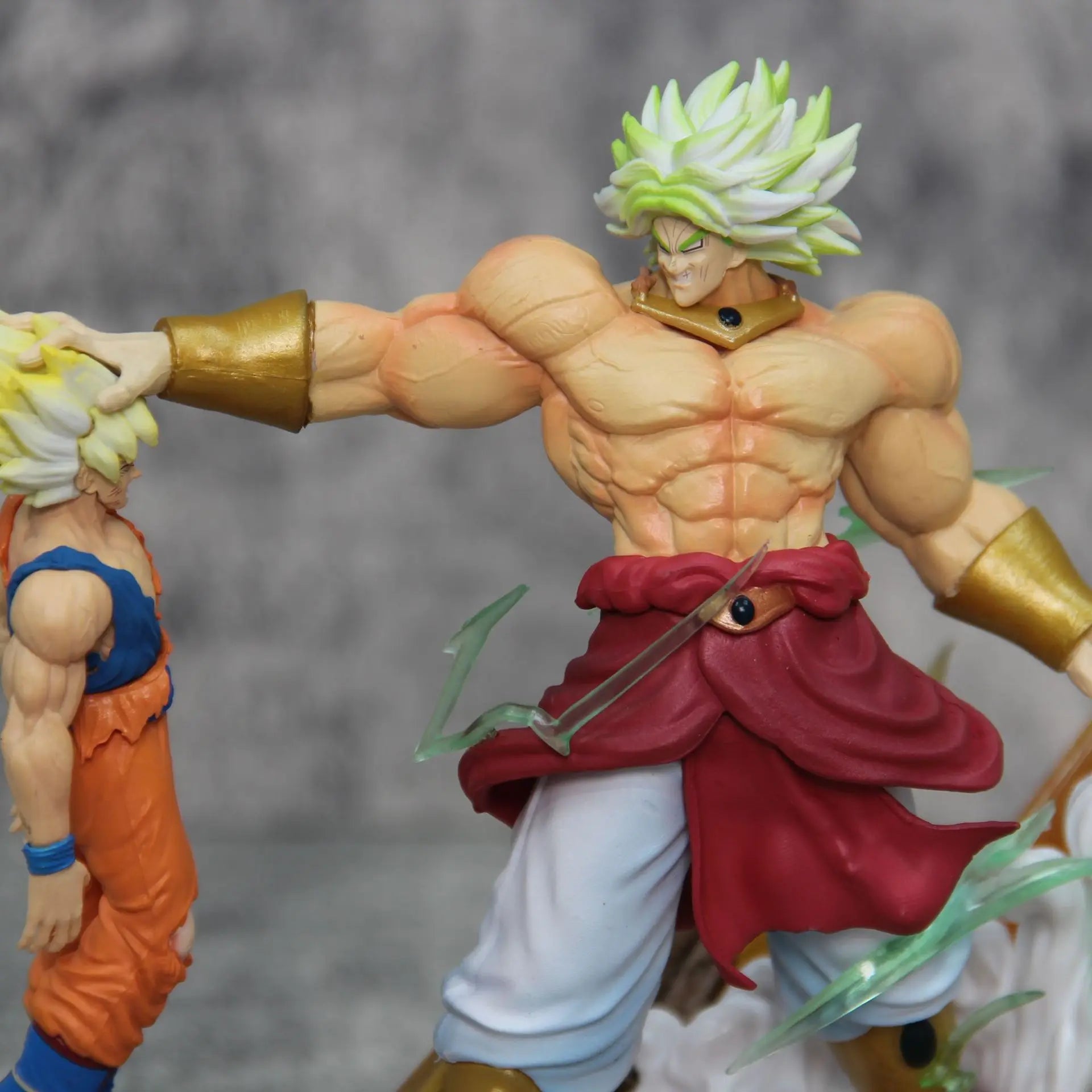 Figurine Dragon Ball Z Goku vs Broly - ShonenCollect